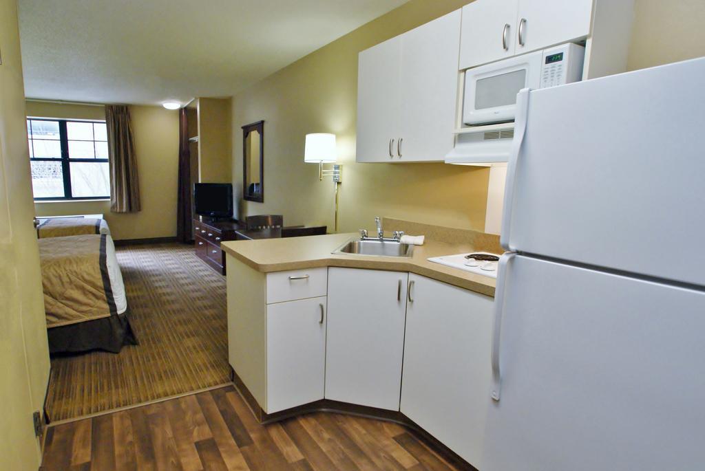 Extended Stay America Suites - Chicago - Buffalo Grove - Deerfield Riverwoods Bagian luar foto